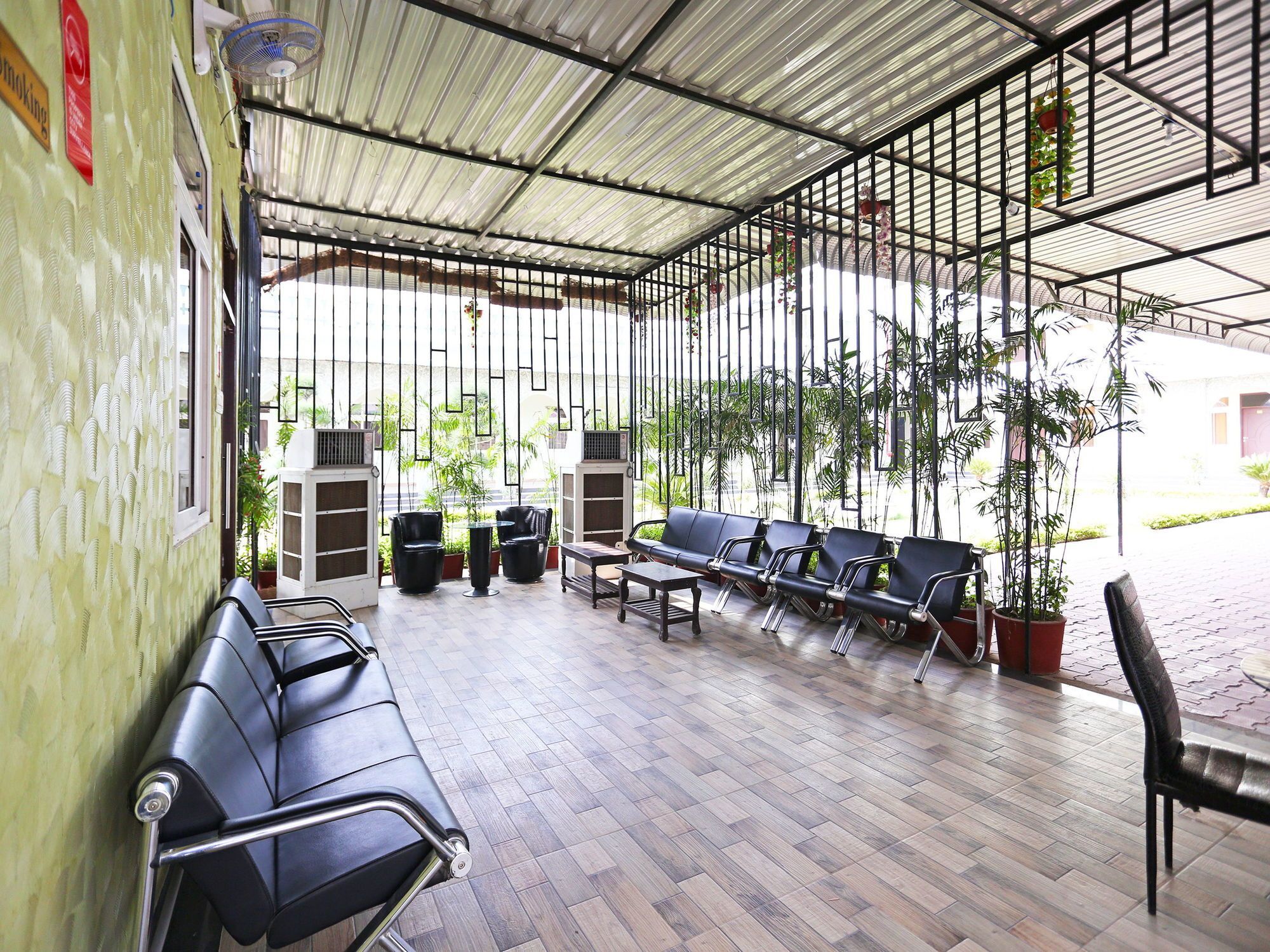 Oyo 10104 Radhika Resort Kota  Εξωτερικό φωτογραφία