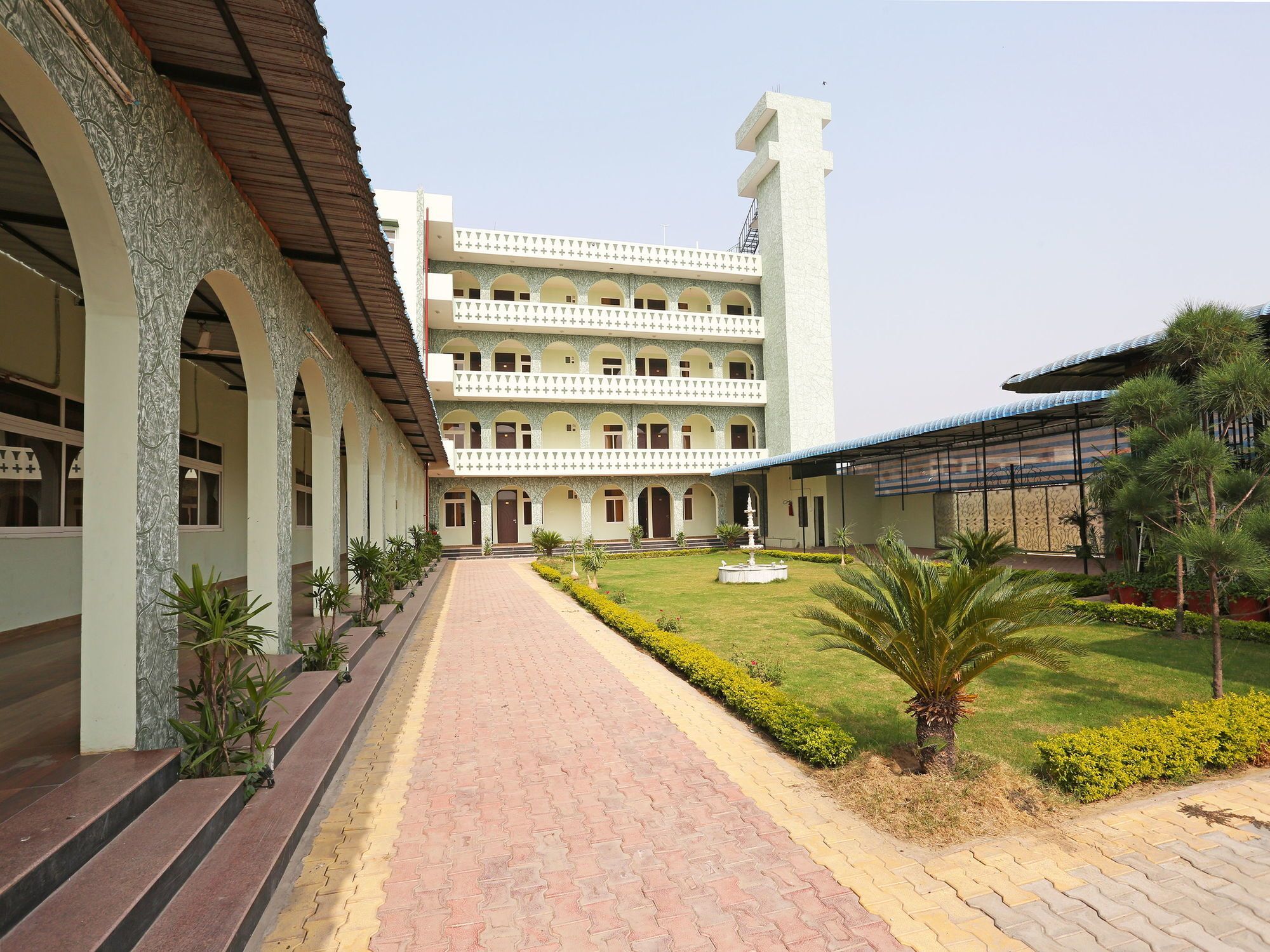 Oyo 10104 Radhika Resort Kota  Εξωτερικό φωτογραφία